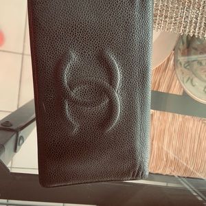 Authentic Chanel caviar wallet